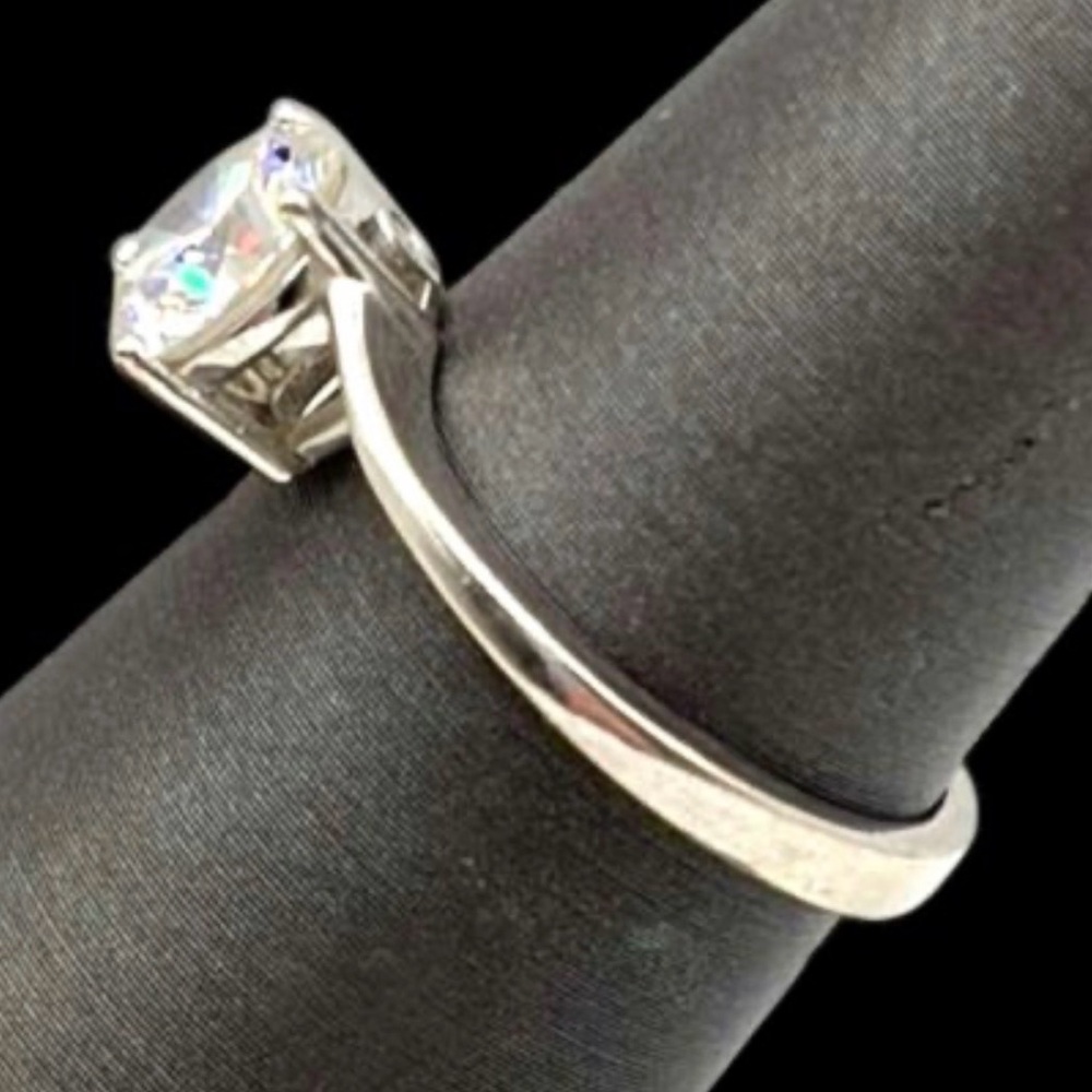 Sterling Silver Solitaire Ring W Clear Faceted St… - image 2